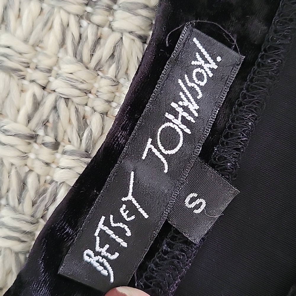 VINTAGE BETSEY JOHNSON BLACK CRUSHED VELVET TANK SMALL - Picture 3 of 8